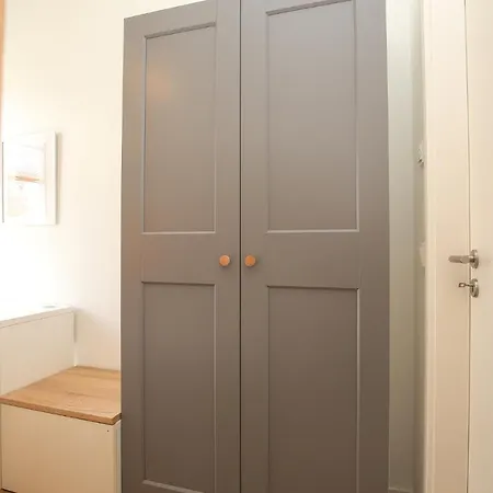 Apartment Weisse 12 *